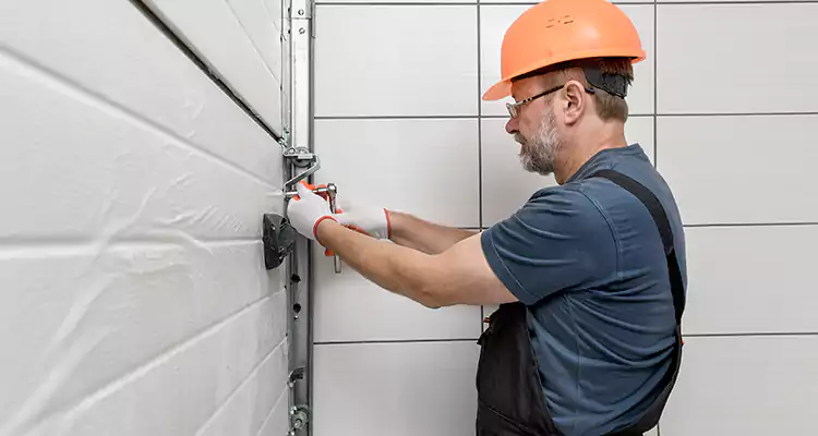 Emergency Garage Door Repair in Fremont, CA